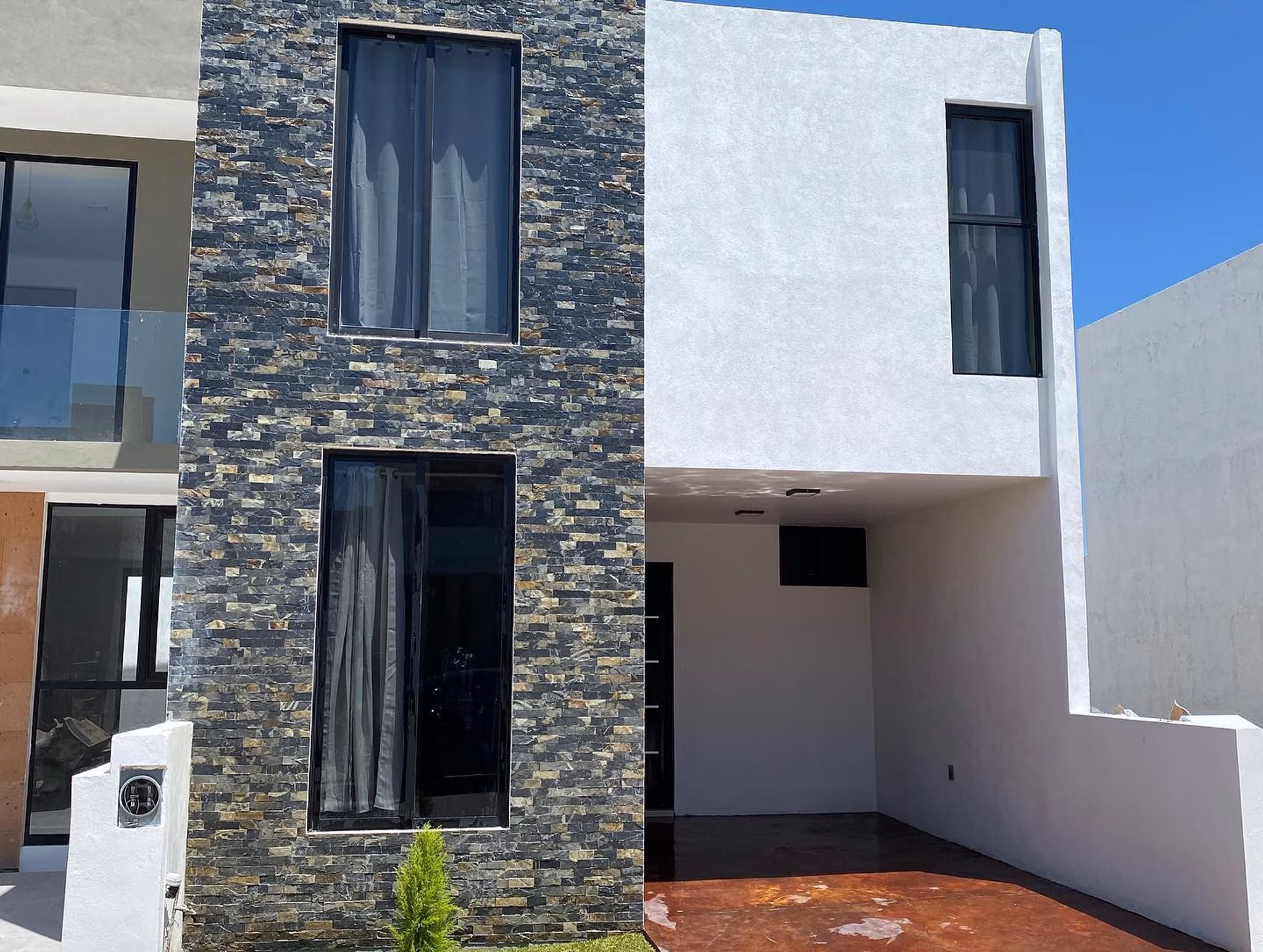 Cañadas del Bosque, Tres Marías